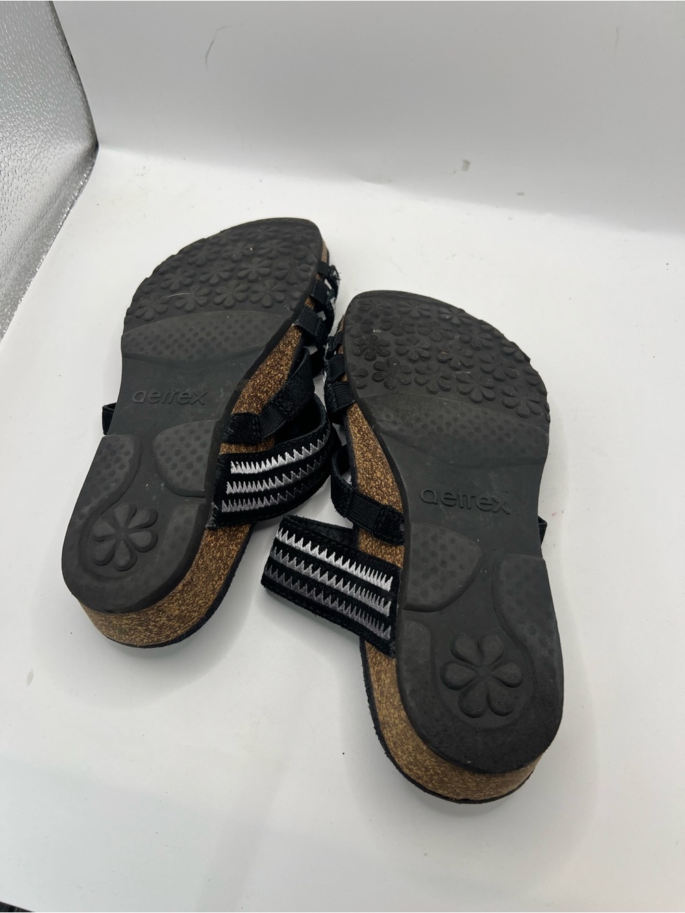 Aetrex Black Slip-On Sandals with White Zigzag Trim - Picture 6 of 10